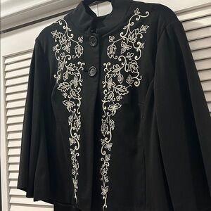 Coldwater creek jacket w embroidery beautiful, pleating in the back. Large. New